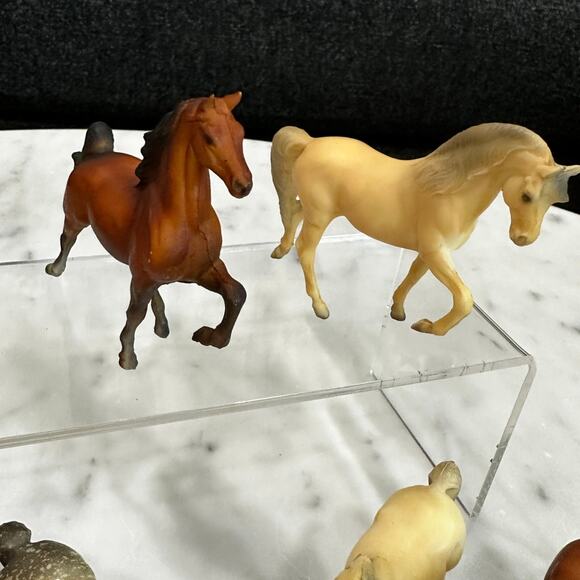 Vintage 1975 Breyer Stablemates Miniature Toy Horses Lot of 8 - Picture 4 of 12